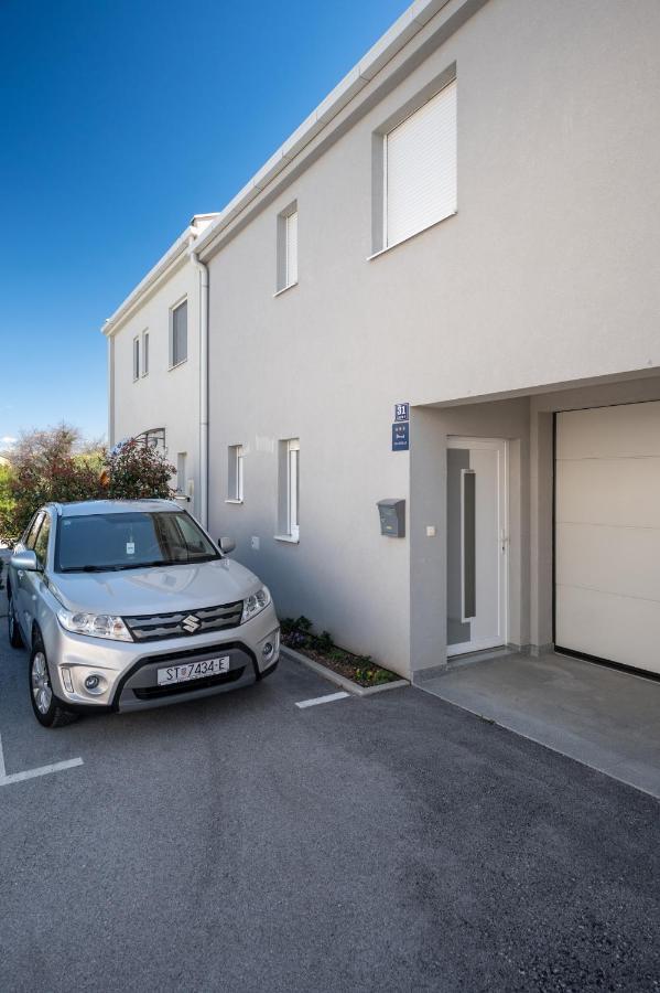 Apartment Tikvarin, Kaštel Kambelovac Kaštela Exteriér fotografie