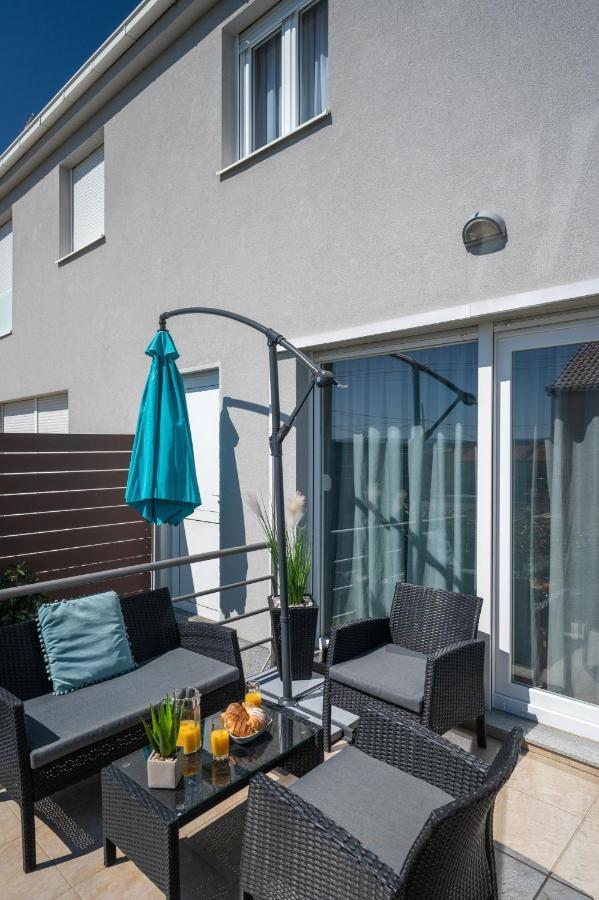 Apartment Tikvarin, Kaštel Kambelovac Kaštela Exteriér fotografie