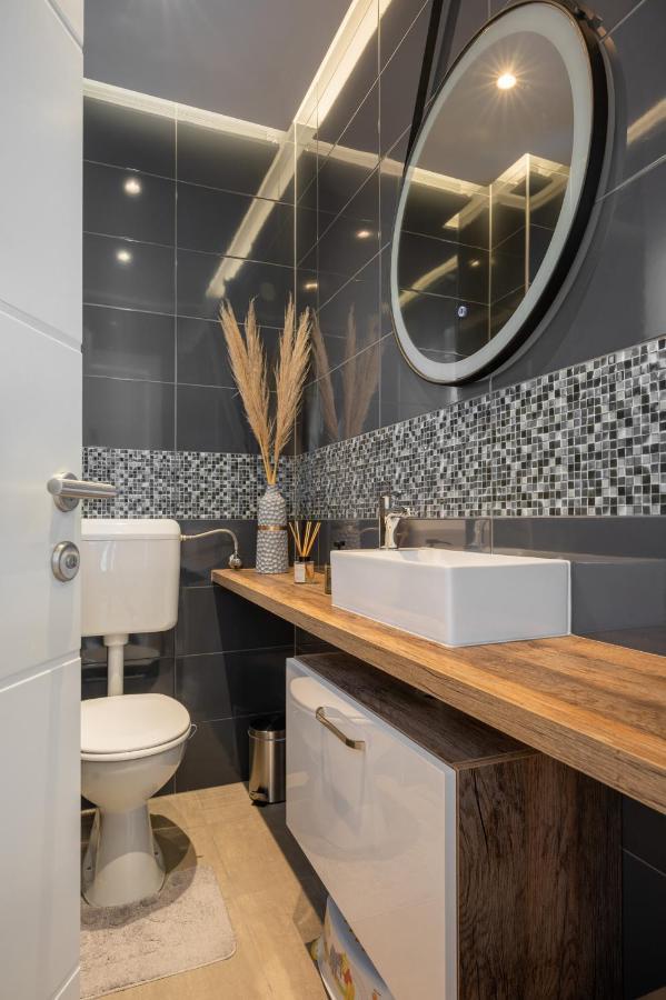 Apartment Tikvarin, Kaštel Kambelovac Kaštela Exteriér fotografie