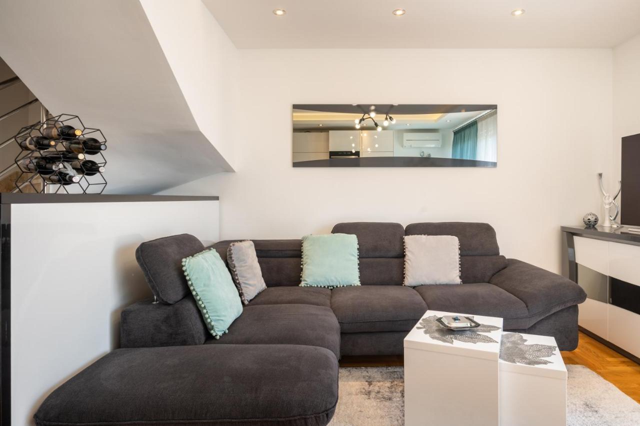 Apartment Tikvarin, Kaštel Kambelovac Kaštela Exteriér fotografie
