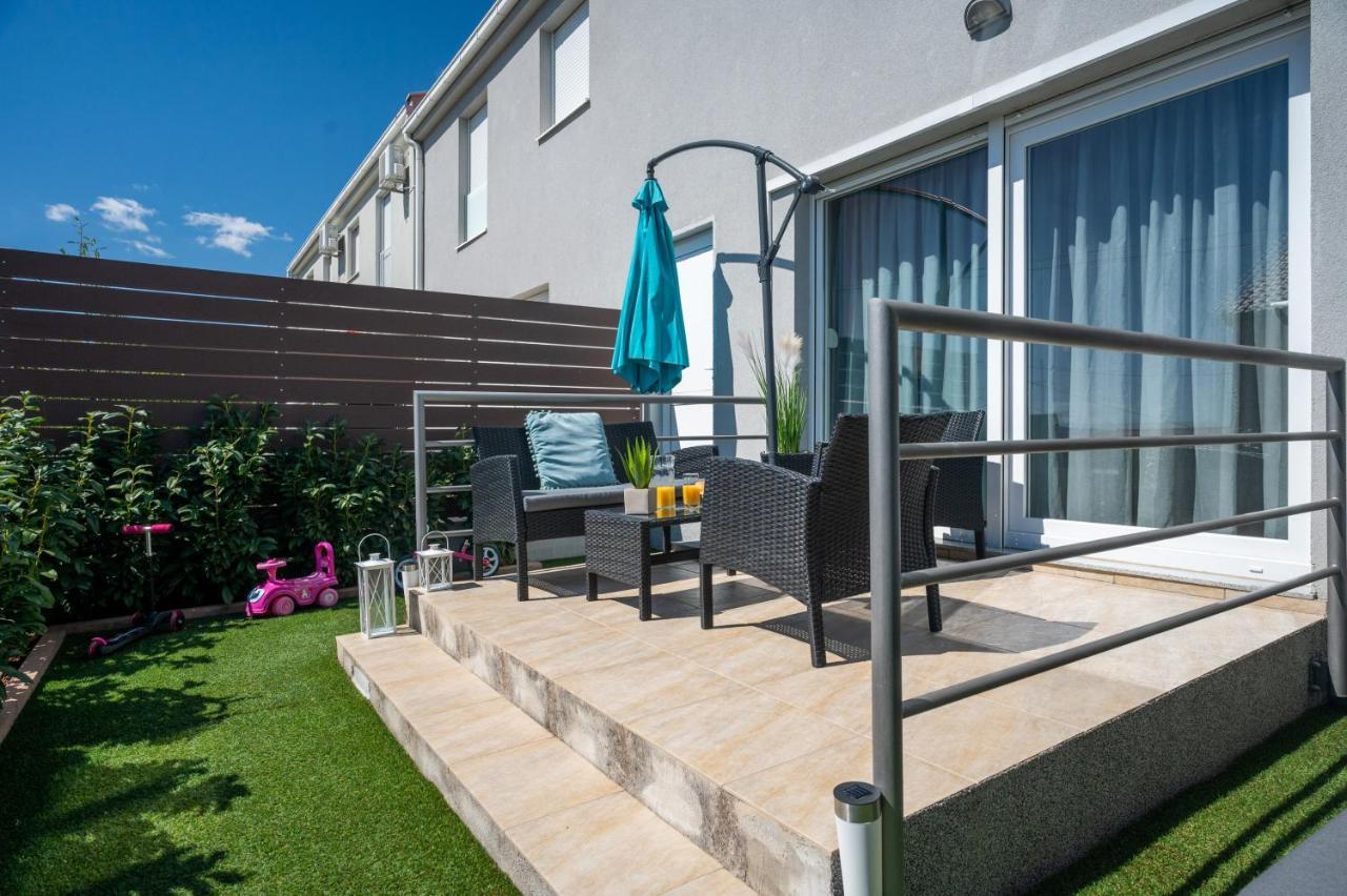 Apartment Tikvarin, Kaštel Kambelovac Kaštela Exteriér fotografie